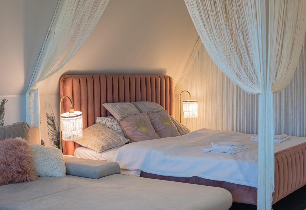 Appartement Magiczne Gniazdko Na Samym Rynku à Wrocław Extérieur photo