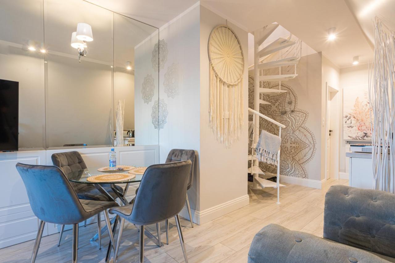 Appartement Magiczne Gniazdko Na Samym Rynku à Wrocław Extérieur photo